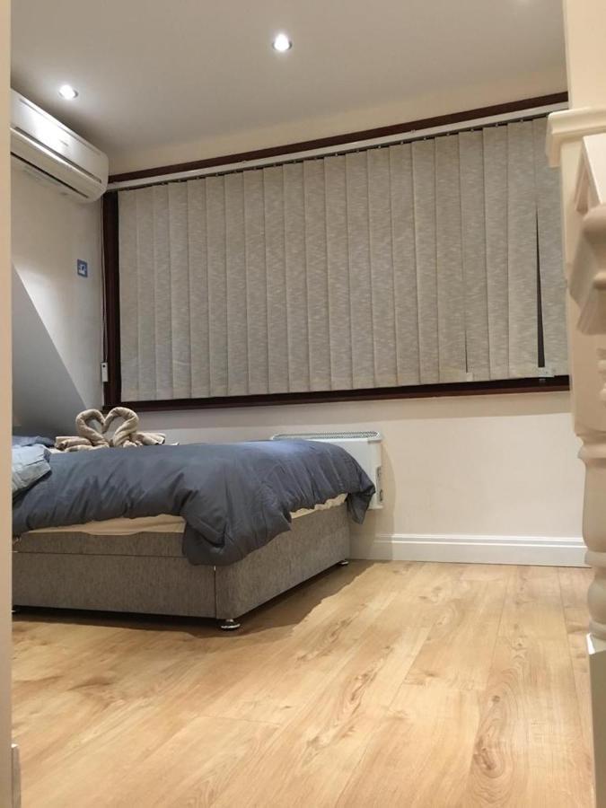 Studio Flat In The Heart Of Golders Green لندن المظهر الخارجي الصورة
